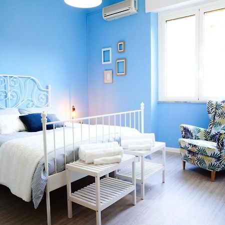Villa Aurelia - Seafront Apartment With Terrace Quartu SantʼElena Kültér fotó