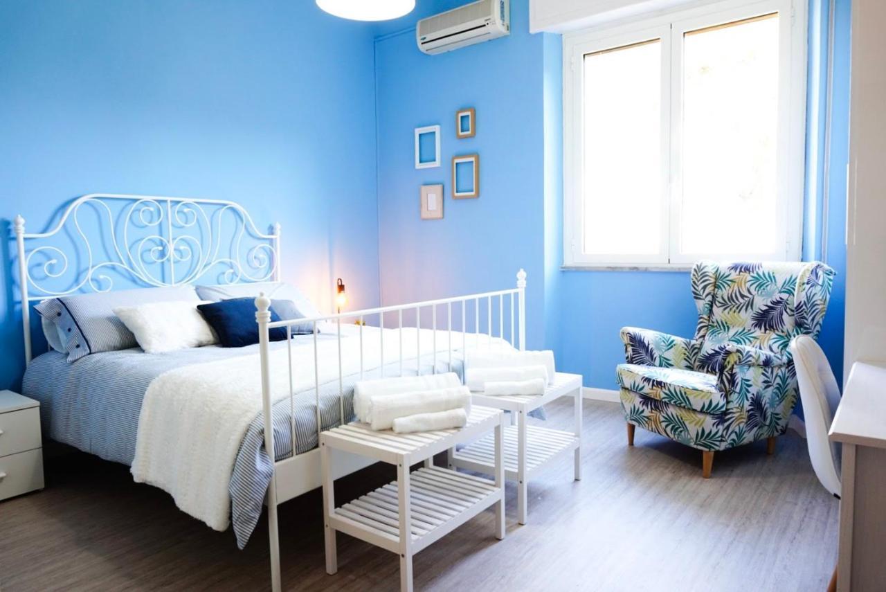 Villa Aurelia - Seafront Apartment With Terrace Quartu SantʼElena Kültér fotó